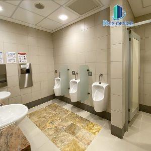 Toilet Nam tại Metropolitan Tower