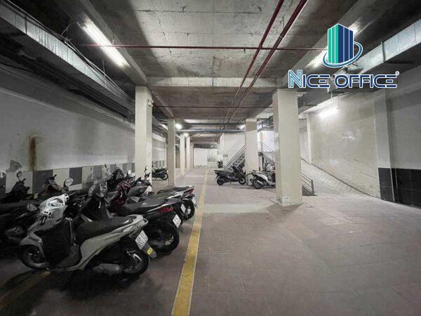 Khu vực hầm xe tại tòa nhà M.O.R.E Mạc Đĩnh Chi