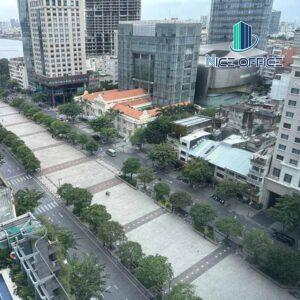 View đường Nguyễn Huệ nhìn từ tầng 8 tòa nhà Saigon Times Square