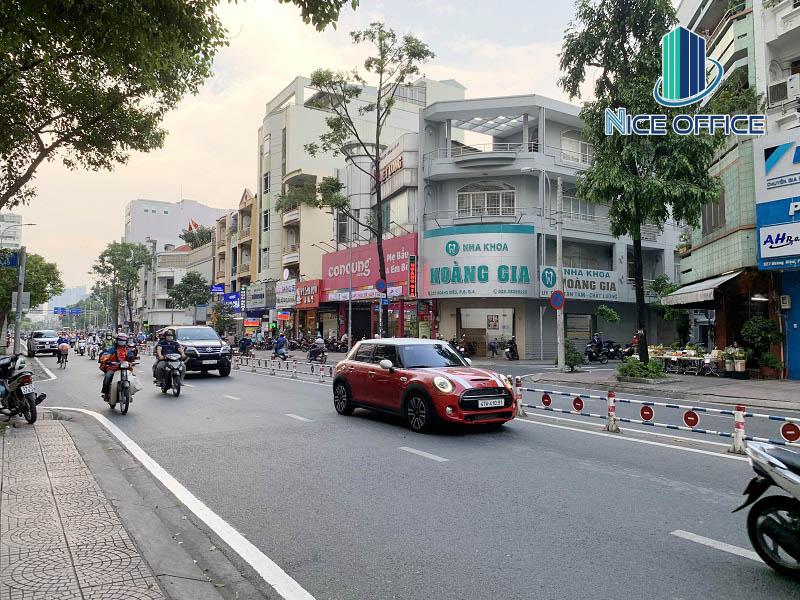 Đường Hoàng Diệu phía trước tòa nhà Saigon House Building