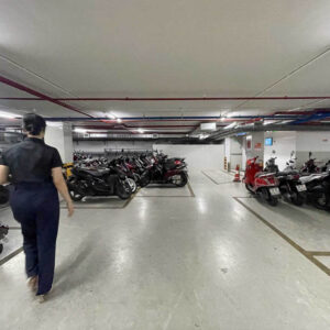 Hầm gửi xe tại tòa nhà Moza Phổ Quang