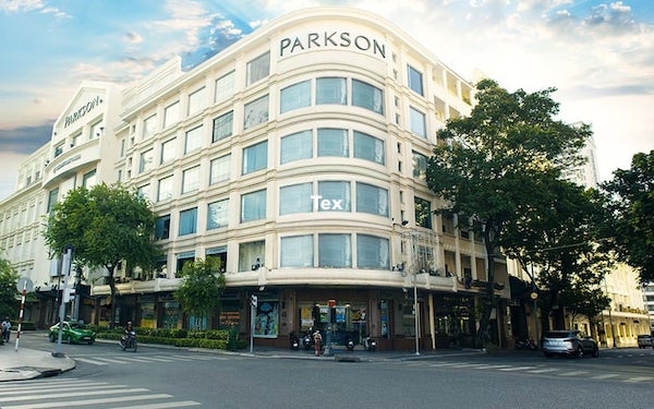 Parkson quận 1 là toà nhà thuộc sở hữu của Saigontourist - Đối diện Vincom Center