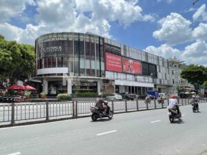 Saigon Mall Phan Văn Trị là tòa nhà phức hợp trung tâm thương mại và văn phòng cho thuê