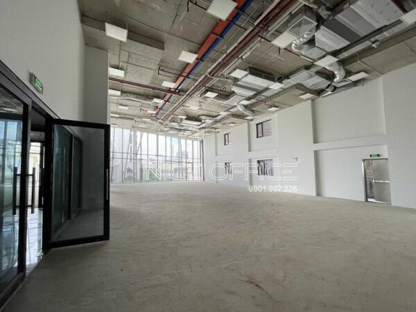 Sàn văn phòng cho thuê có thể làm duplex tại L'MAK 68 Phan Đăng Lưu