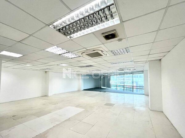 Mặt bằng trống nguyên sàn tại tòa nhà MORE Út Tịch, quận Tân Bình