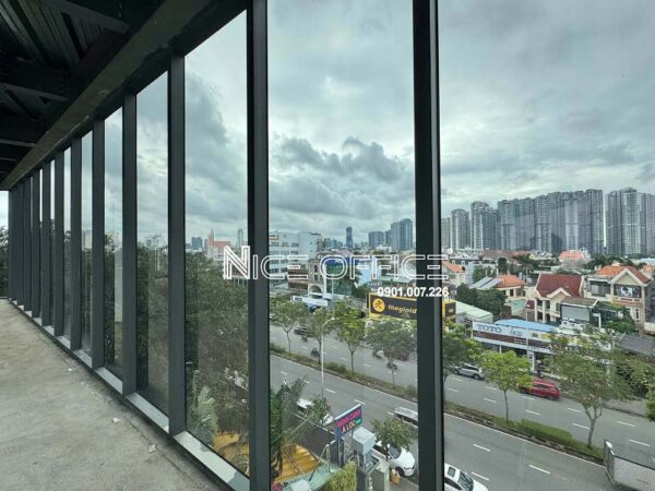 View thông thoáng tại mỗi tầng tòa nhà XL Building Trần Não