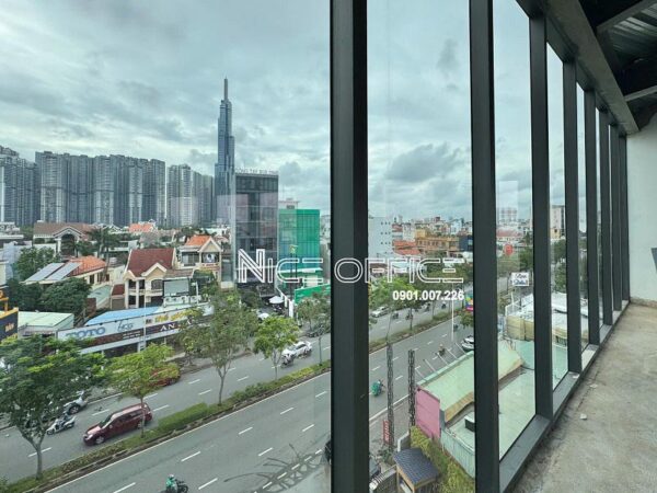 View thông thoáng tại mỗi tầng tòa nhà XL Building Trần Não