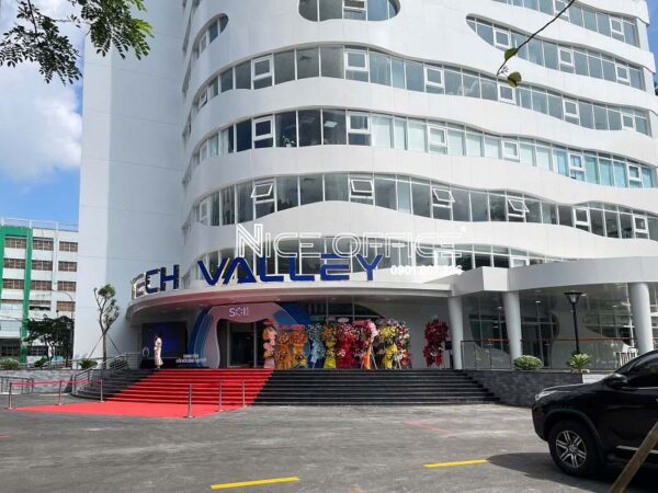 Mặt tiền tòa nhà Tech Valley Building